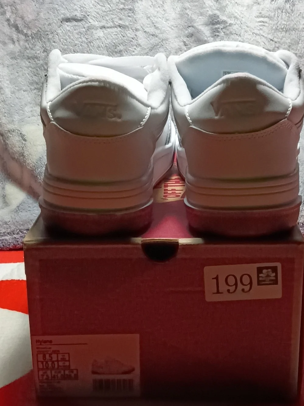 Vans Hylane White / Gum Mens Size 8.5 / Womens 10 VN000D1J9DH Brand New with Box